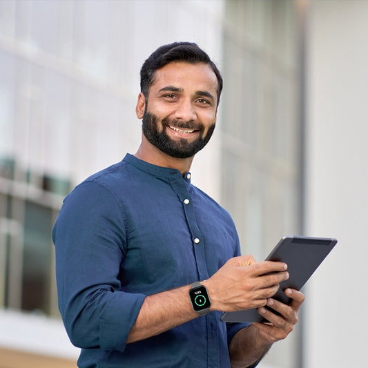 Benefits of Wearable Smartwatches In The Workplace