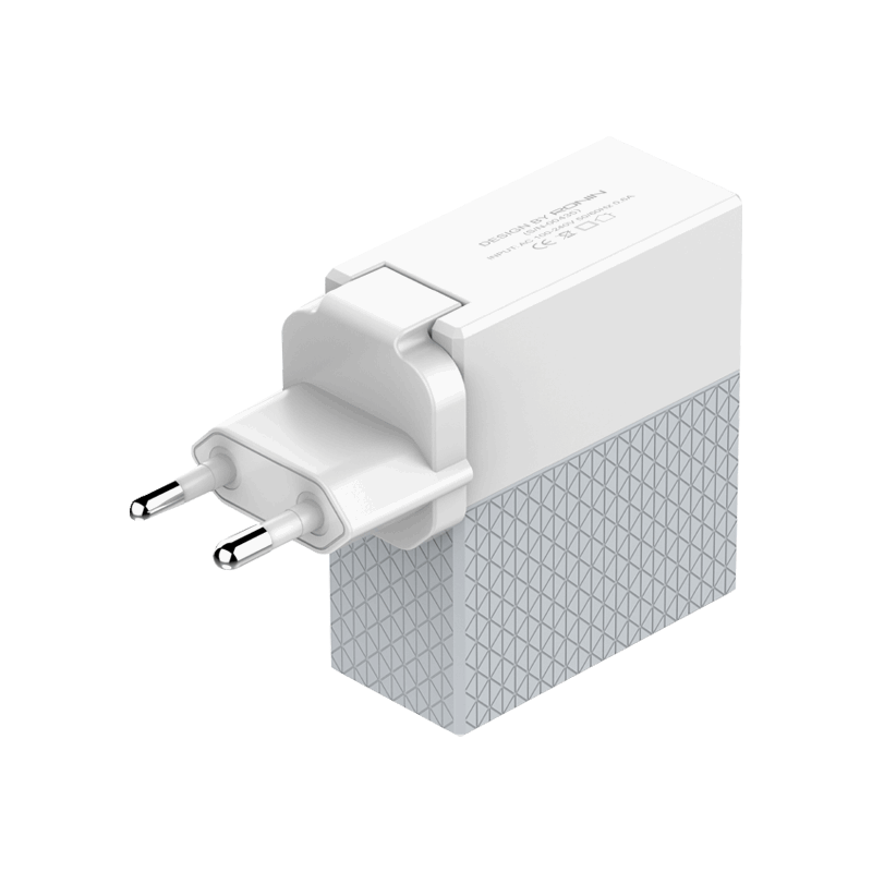 RONiN R-315 65W power adapter, featuring PD technology for rapid charging of multiple devices.